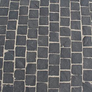 Natuursteen keien TB basalt Rion 10x10x5/7 cm  Antraciet