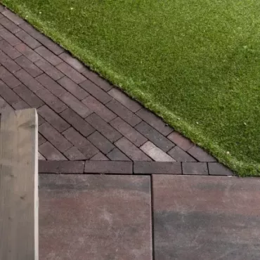 Strackstone+ Dikformaat 21x7x8 cm vlak Wijnrood/antraciet genuanceerd